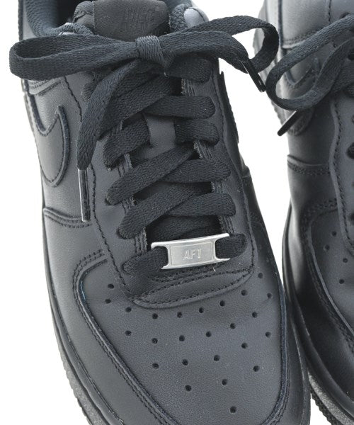 NIKE รองเท้าผ้าใบ