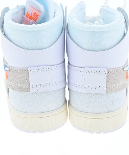 NIKE รองเท้าผ้าใบ