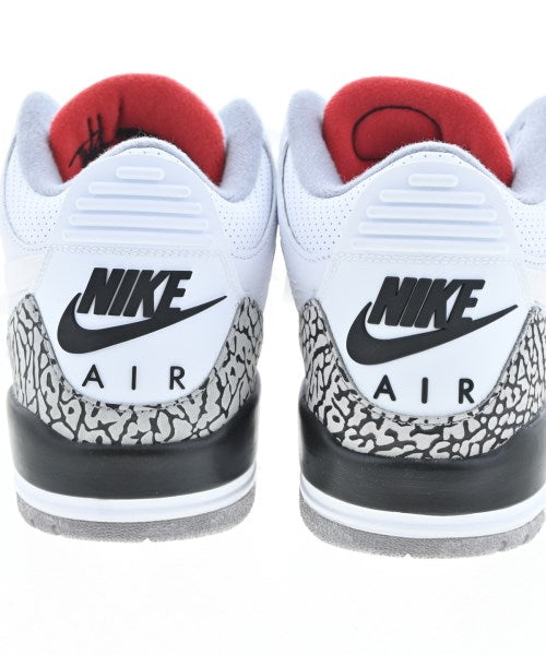 NIKE รองเท้าผ้าใบ
