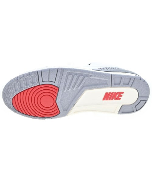 NIKE รองเท้าผ้าใบ