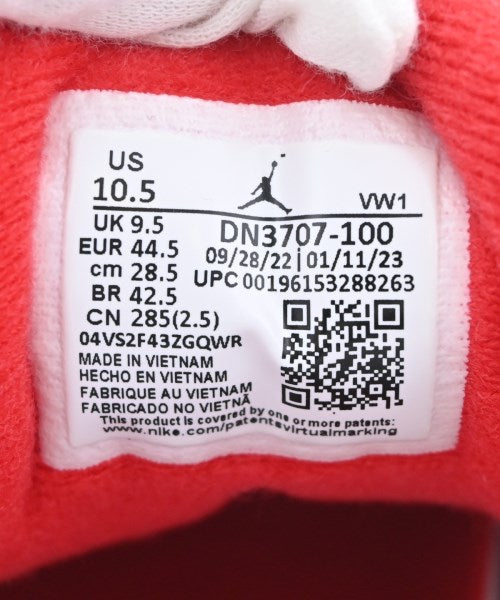 NIKE รองเท้าผ้าใบ