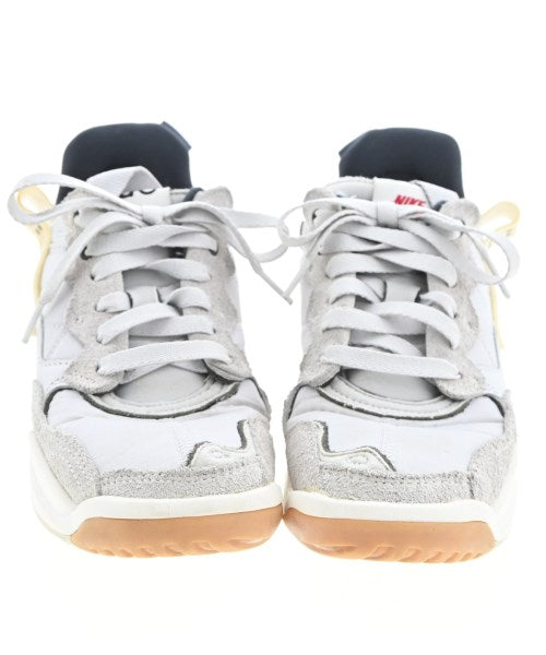 NIKE รองเท้าผ้าใบ