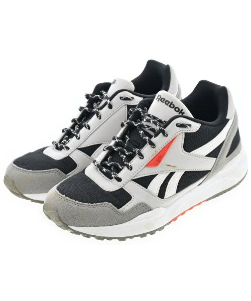 Reebok รองเท้าผ้าใบ