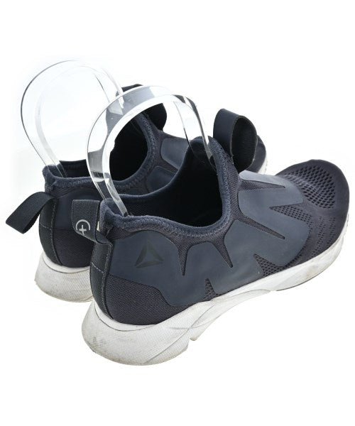 Reebok รองเท้าผ้าใบ