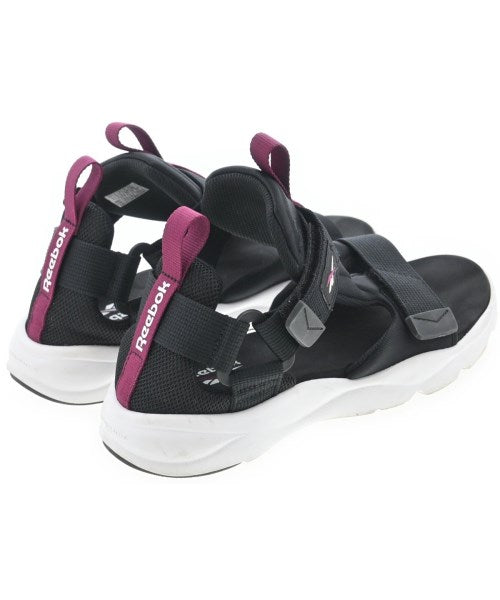 Reebok รองเท้าแตะ