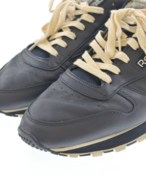 Reebok รองเท้าผ้าใบ
