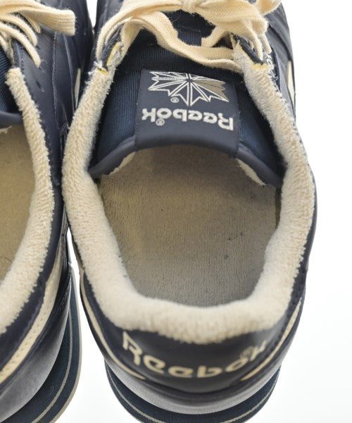 Reebok รองเท้าผ้าใบ