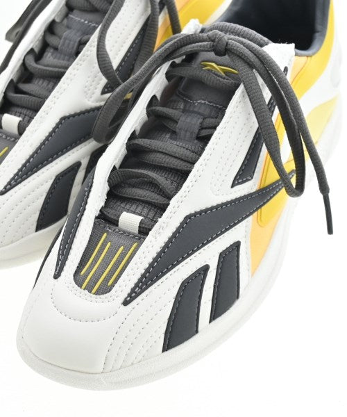 Reebok รองเท้าผ้าใบ