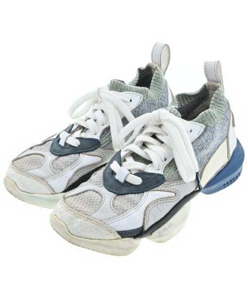 Reebok รองเท้าผ้าใบ