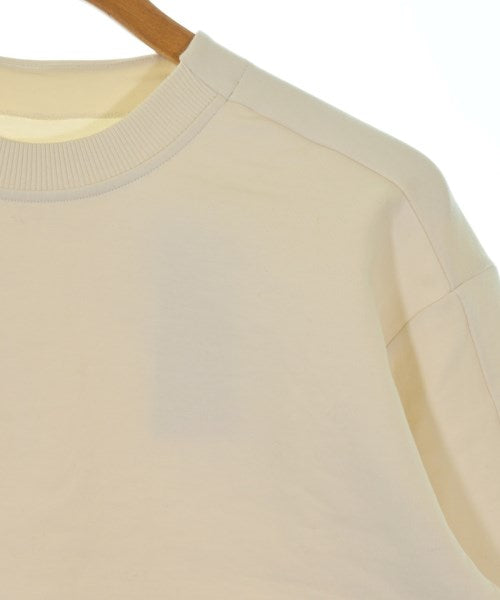 Reebok เสื้อยืด/เสื้อท็อปส์
