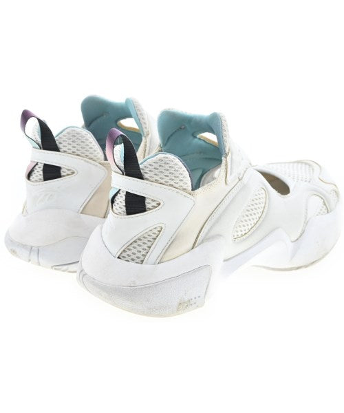 Reebok รองเท้าผ้าใบ