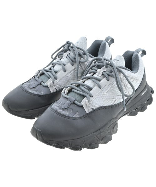 Reebok รองเท้าผ้าใบ