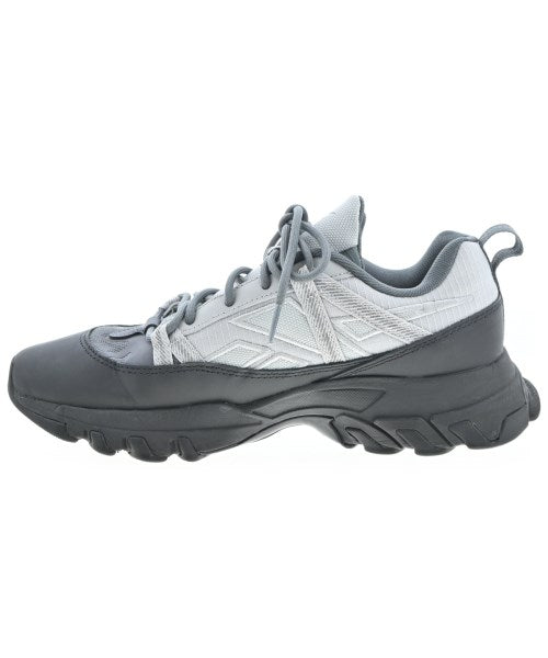 Reebok รองเท้าผ้าใบ
