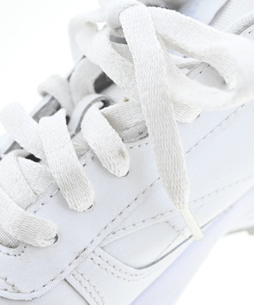 Reebok รองเท้าผ้าใบ