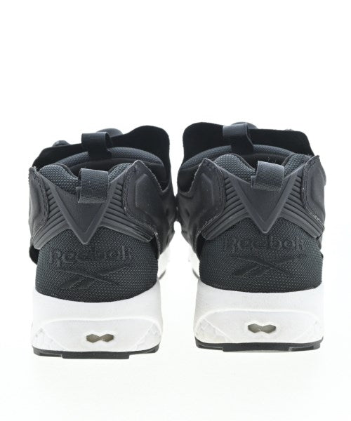 Reebok รองเท้าผ้าใบ