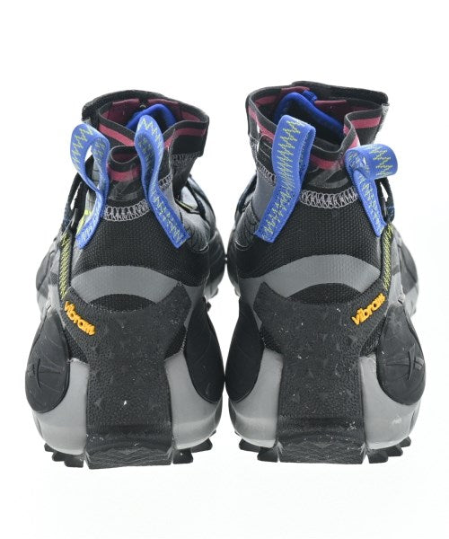 Reebok รองเท้าผ้าใบ