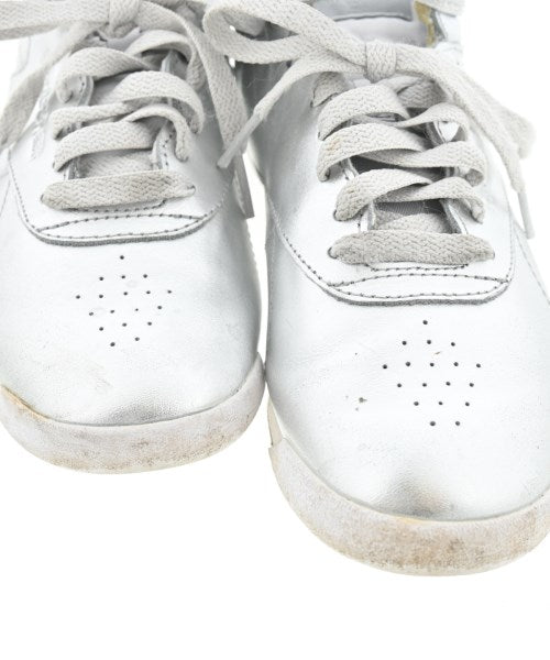 Reebok รองเท้าผ้าใบ