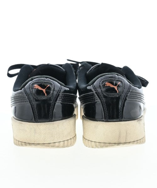 PUMA รองเท้าผ้าใบ