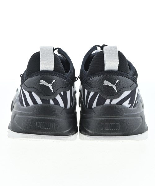 PUMA รองเท้าผ้าใบ