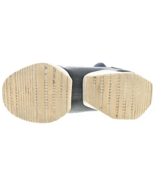 PUMA รองเท้าผ้าใบ