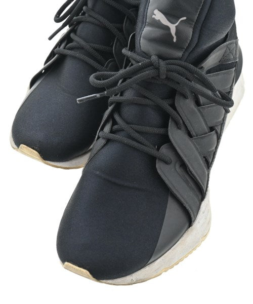 PUMA รองเท้าผ้าใบ