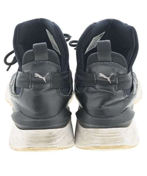 PUMA รองเท้าผ้าใบ