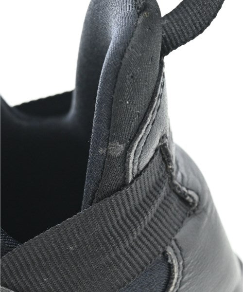 PUMA รองเท้าผ้าใบ