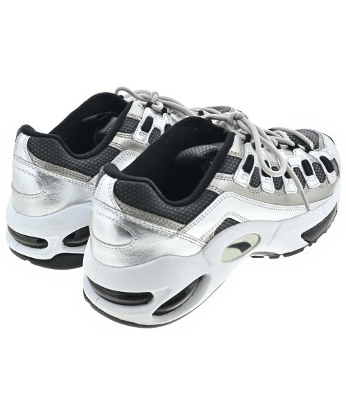 PUMA รองเท้าผ้าใบ
