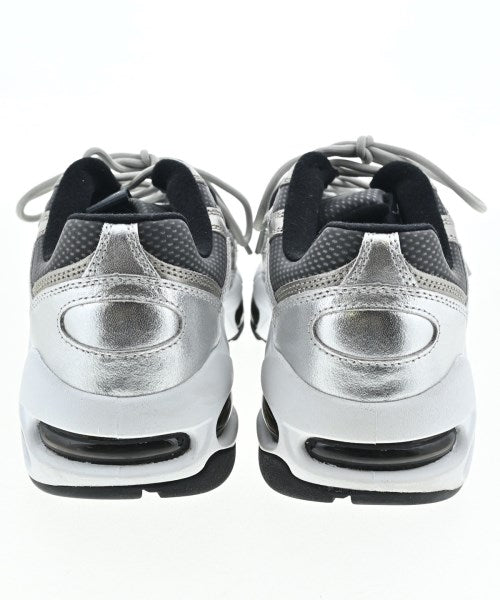 PUMA รองเท้าผ้าใบ