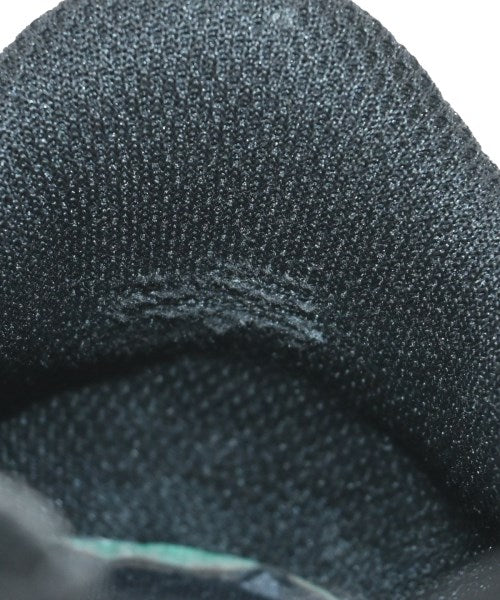 PUMA รองเท้าผ้าใบ