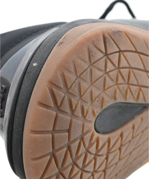 PUMA รองเท้าผ้าใบ