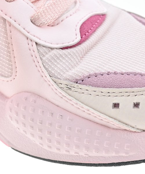 PUMA รองเท้าผ้าใบ