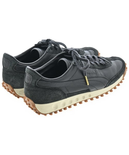 PUMA รองเท้าผ้าใบ