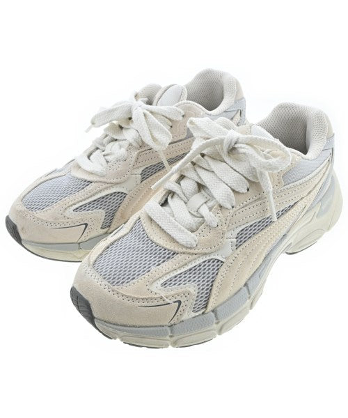 PUMA รองเท้าผ้าใบ