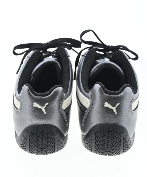 PUMA รองเท้าผ้าใบ