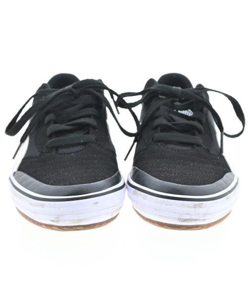 PUMA รองเท้าผ้าใบ