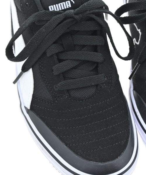 PUMA รองเท้าผ้าใบ