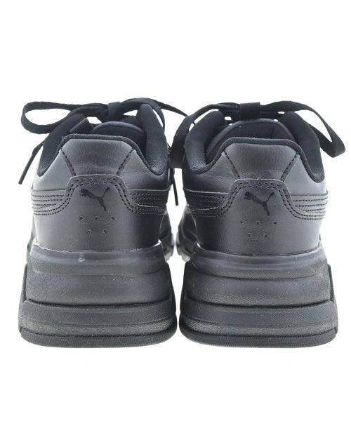 PUMA รองเท้าผ้าใบ