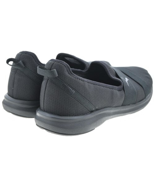 PUMA รองเท้าผ้าใบ