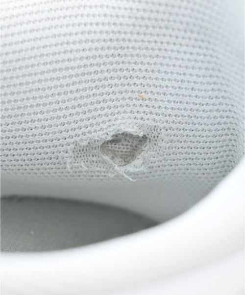 PUMA รองเท้าผ้าใบ