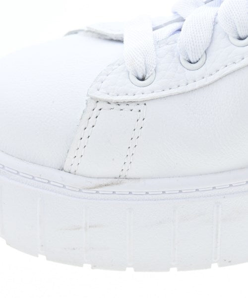 PUMA รองเท้าผ้าใบ