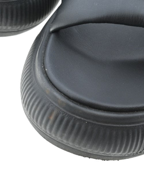 PUMA รองเท้าแตะ