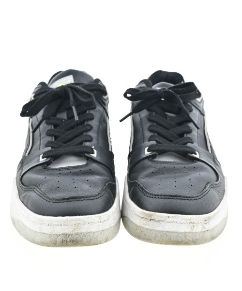 PUMA รองเท้าผ้าใบ