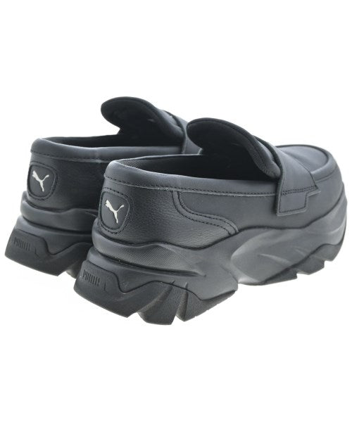 PUMA รองเท้าผ้าใบ