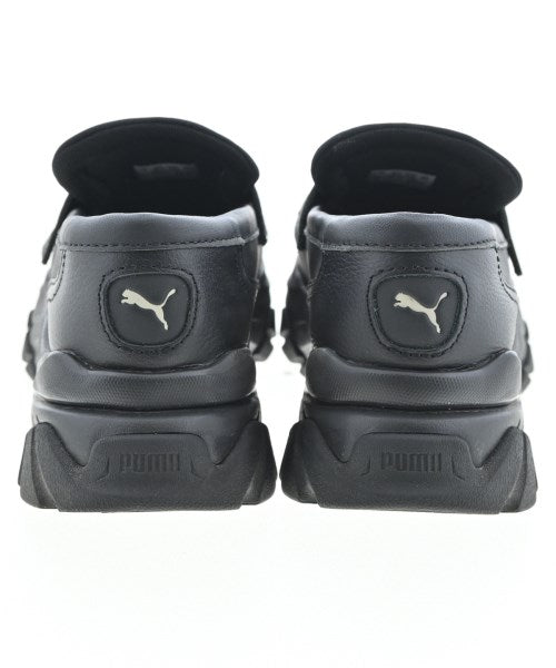 PUMA รองเท้าผ้าใบ