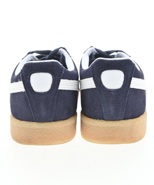 PUMA รองเท้าผ้าใบ
