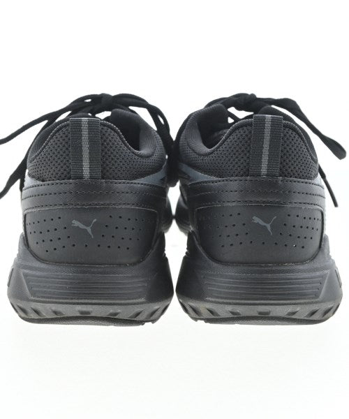 PUMA รองเท้าผ้าใบ