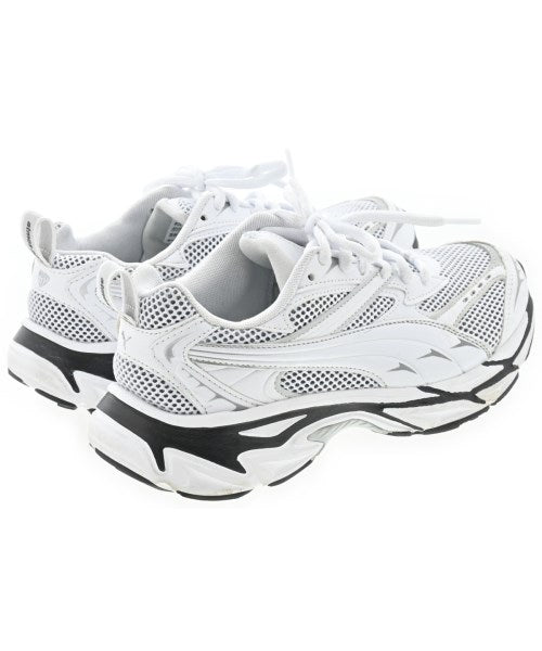 PUMA รองเท้าผ้าใบ