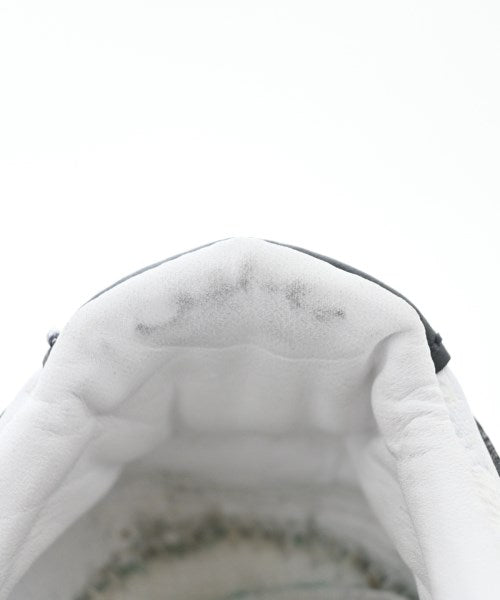 PUMA รองเท้าผ้าใบ