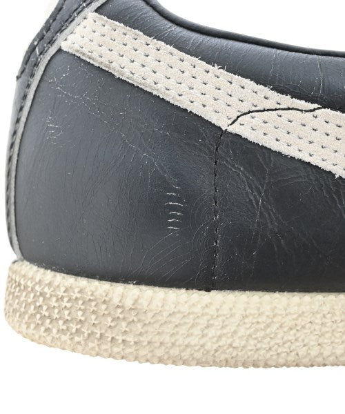 PUMA รองเท้าผ้าใบ